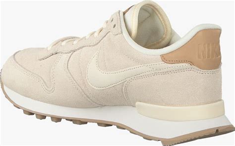 sneakers dames beige nike|casual sneakers nike.